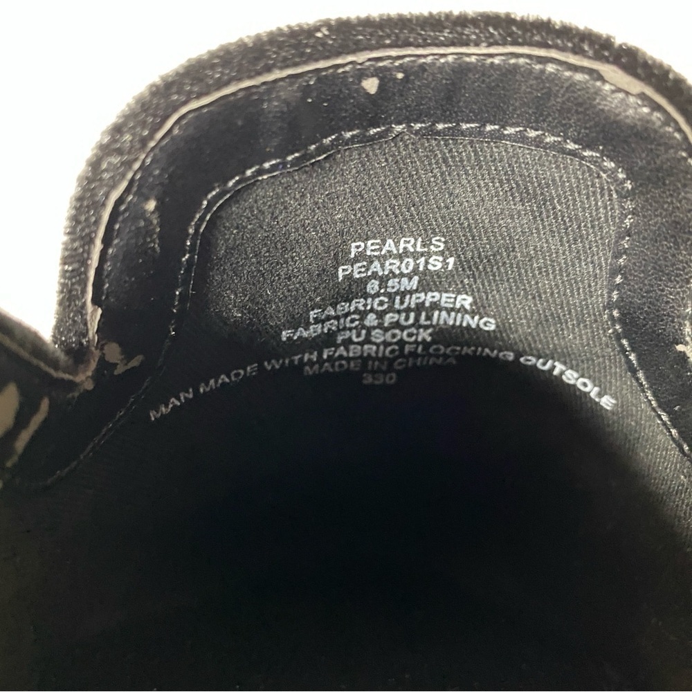 Steve Madden Pearls Black Velvet Mules Womens Size 6.5 - Picture 9 of 9